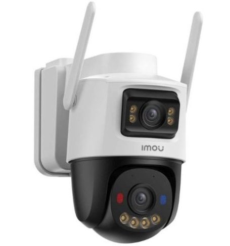 Stallungen in einem Pferdestall mit mehreren separaten Boxen.